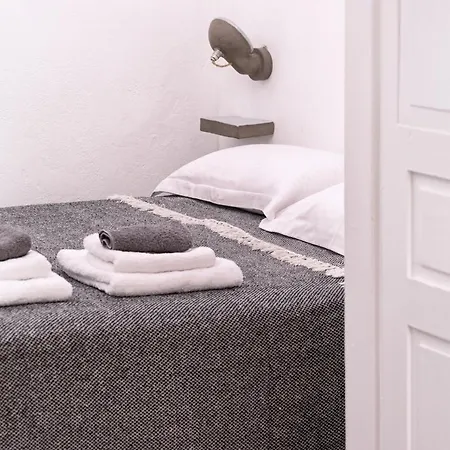 1890 Cliff House Feriehus Serifos Town